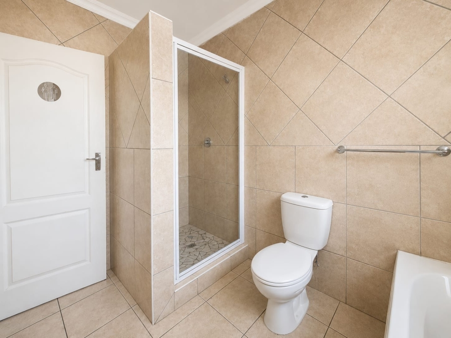 3 Bedroom Property for Sale in Beacon Bay North Eastern Cape